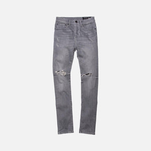 DESTROYED DENIM